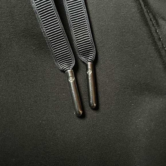 Lululemon On The Fly Black Pant - Size 4 - Picture 8 of 9